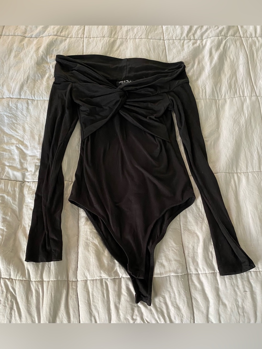 Twist-Front Off-Shoulder Long Sleeve Bodysuit in Black